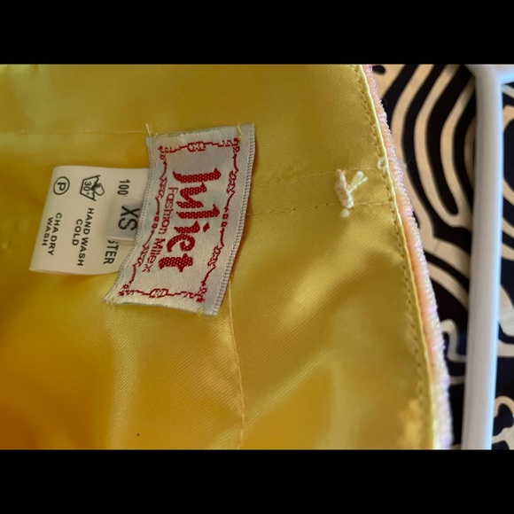 Beautiful dream dress never worn;  PRICE IS FIRM - Picture 6 of 6